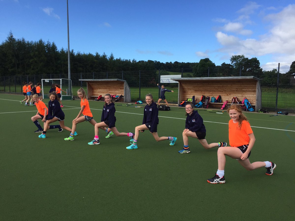 SBCSportsDev's tweet image. Live Borders Sports Academy Hockey squad 2017
Warm up #investindevelopment