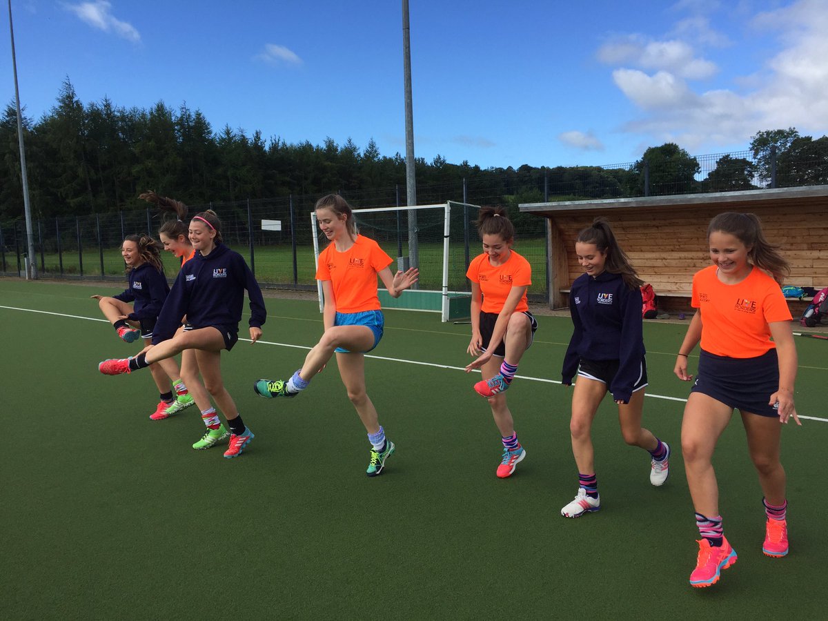 SBCSportsDev's tweet image. Live Borders Sports Academy Hockey squad 2017
Warm up #investindevelopment