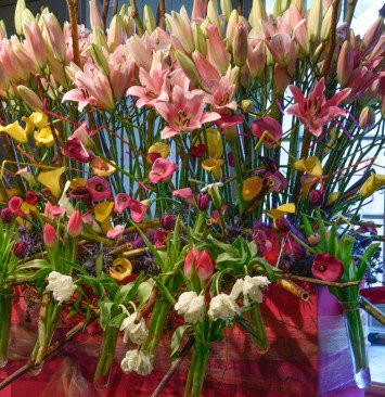 FairExclusive's tweet image. Van 16 t/m 24 september is Kasteel Groeneveld één grote bloemenzee. Mis het niet! Meer info op: kasteelgroeneveld.nl/1362-bloemkuns…
#Groeneveld #bloemen