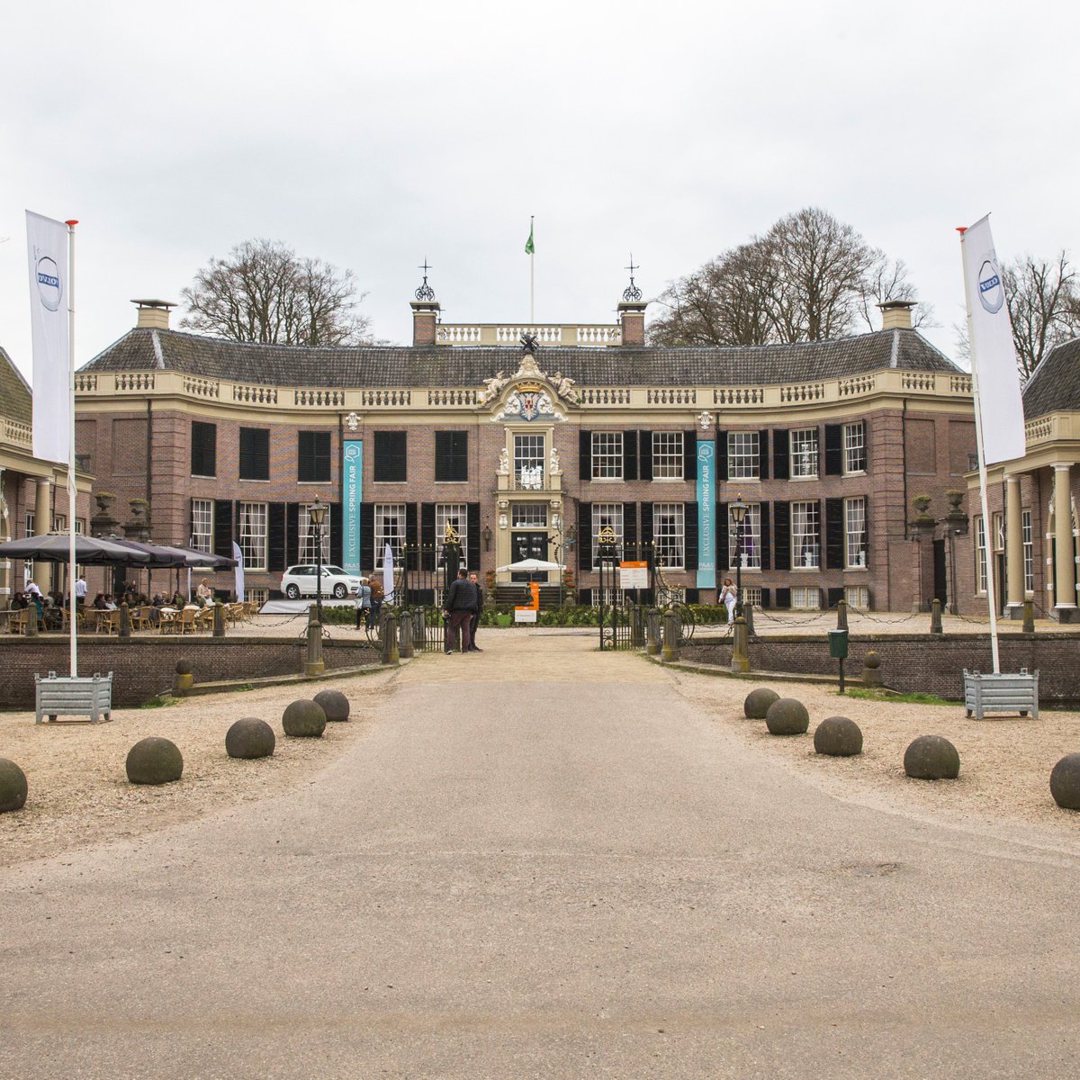 FairExclusive's tweet image. Van 16 t/m 24 september is Kasteel Groeneveld één grote bloemenzee. Mis het niet! Meer info op: kasteelgroeneveld.nl/1362-bloemkuns…
#Groeneveld #bloemen