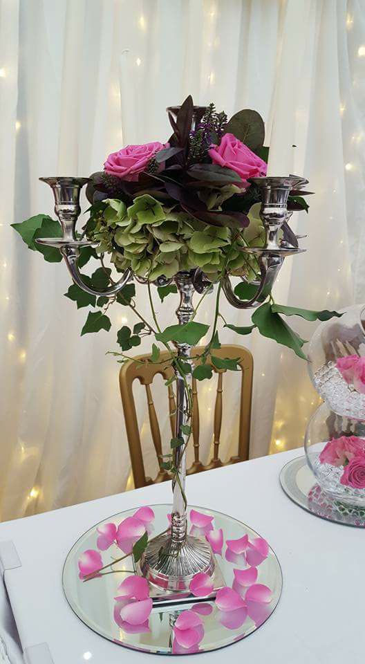 Wedding Centrepieces everyone will love...
#Newbury #Oxford #Basingstoke #Rdguk #Berkshire #Hampshire #bridetobe