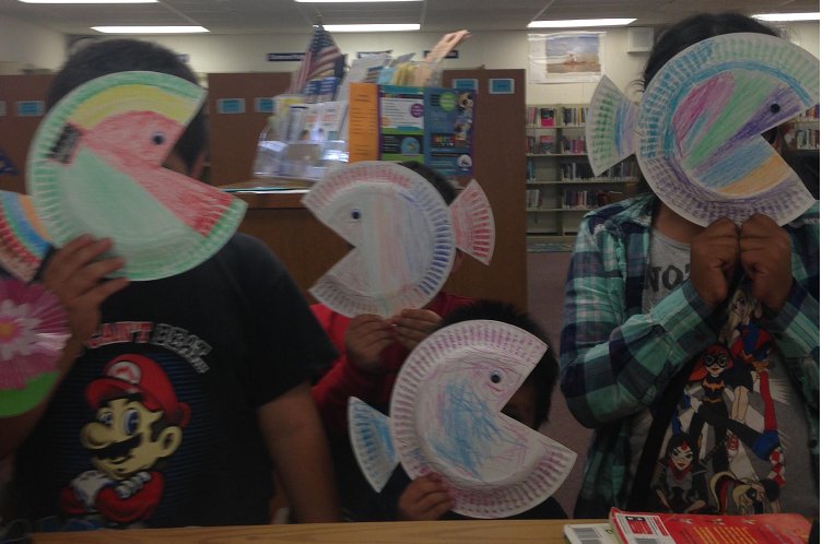 vencolibrary's tweet photo. There were more fish at the #vclPiruLibrary  #EarlyLiteracyClass than in #LakePiru, but no one had a pole. https://t.co/1UZJMFVTky
