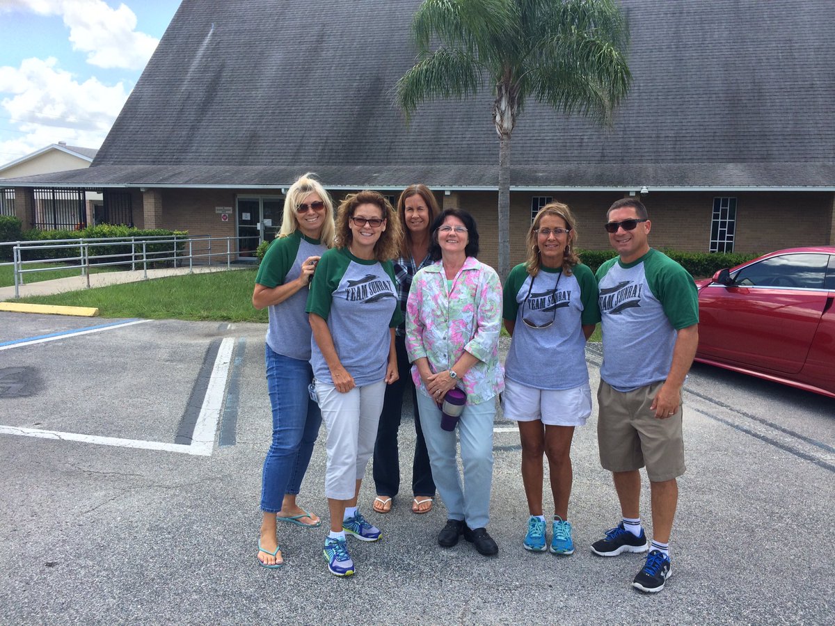 SRES_Math's tweet image. Community service project school wide @sunrayexplorers#buildingcommunity