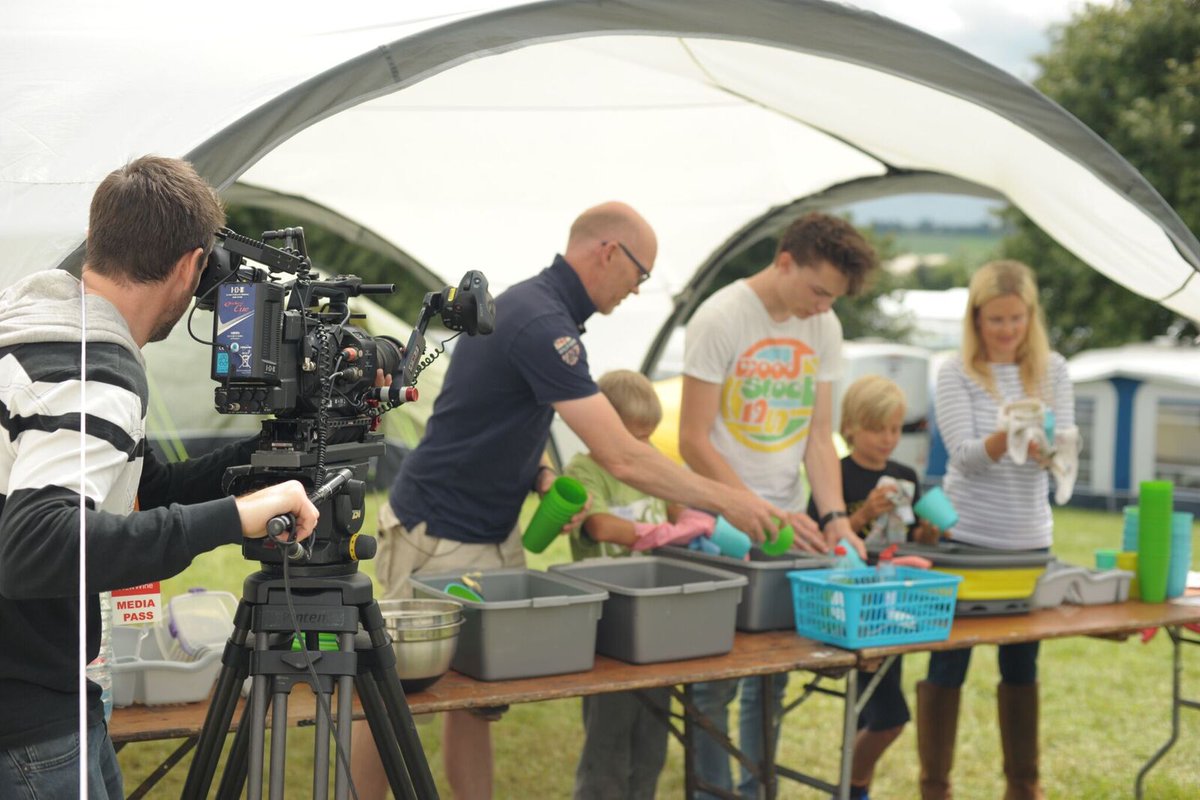 BBCSoP's tweet photo. Next Sun 13th Aug see our episode from @newwineunited for inspiring worship, chat and camping! 5pm BBC One. #nwunited17 https://t.co/fVnq0TR9M3