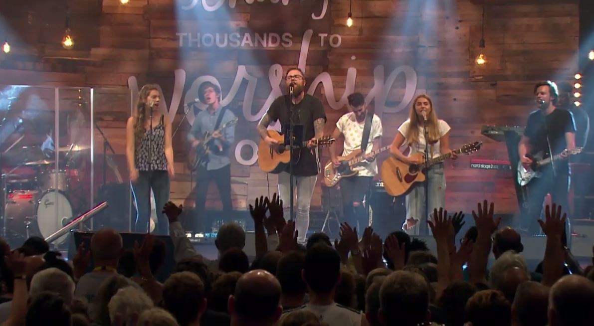 BBCSoP's tweet photo. Next Sun 13th Aug see our episode from @newwineunited for inspiring worship, chat and camping! 5pm BBC One. #nwunited17 https://t.co/fVnq0TR9M3
