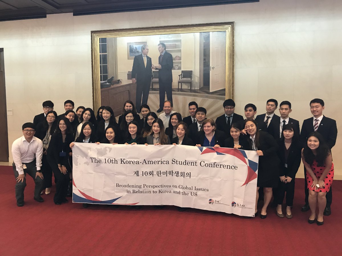 FRDMCollection's tweet photo. Great welcoming @isc_dc Korean-American Student Conference to @TheBushCenter. Great conversation about #freedom &amp; #democracy! https://t.co/svxDl0eGz5