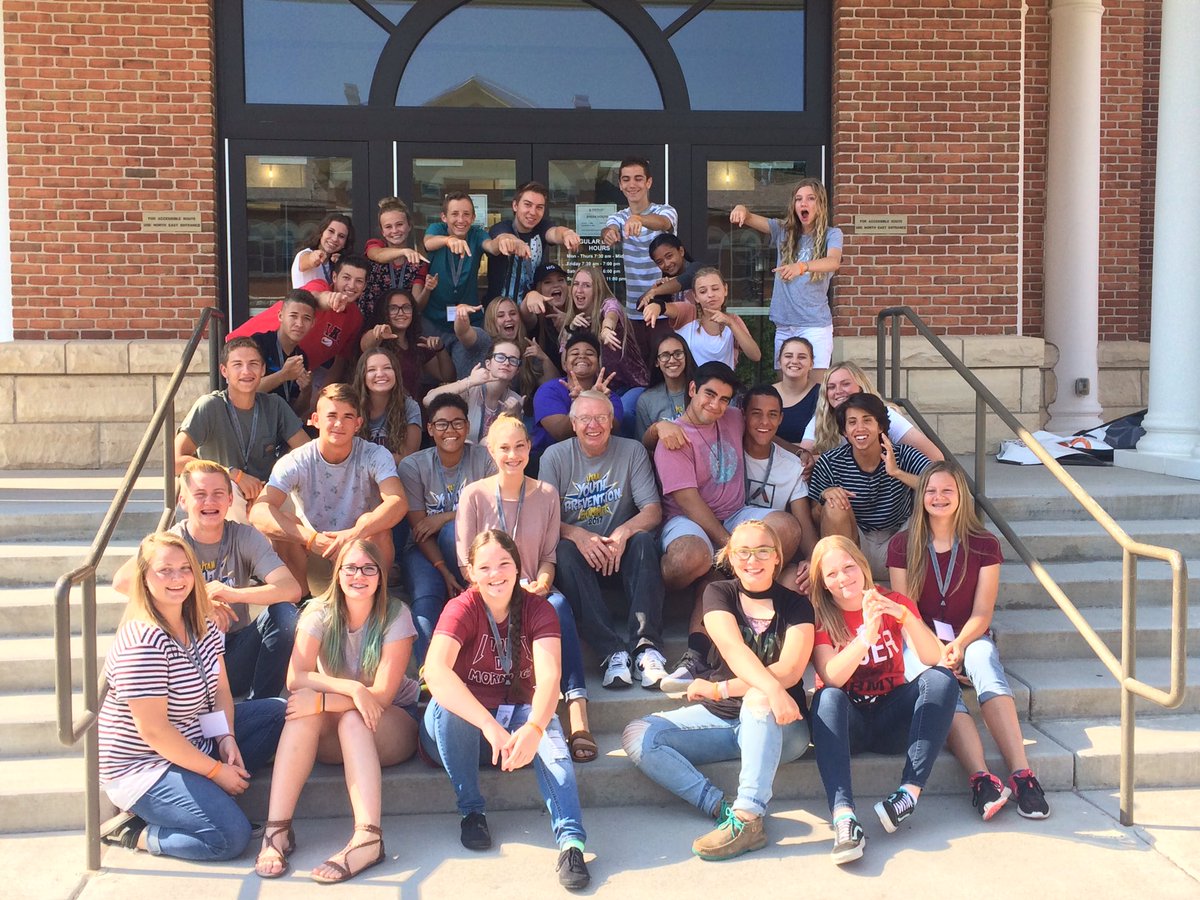 _WCYC_'s tweet image. Youth Prevention Summit 2017. #feeltheverne #shutitdown #finishit #yocrazy #staywoke #finishit