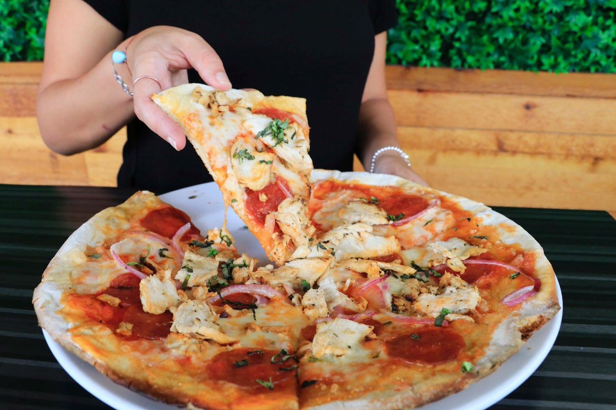 When you find out you can come in during happy hour and get all of this for just $5😵 We like to call it... life changing 😉 🙏🏼 #cicciowater