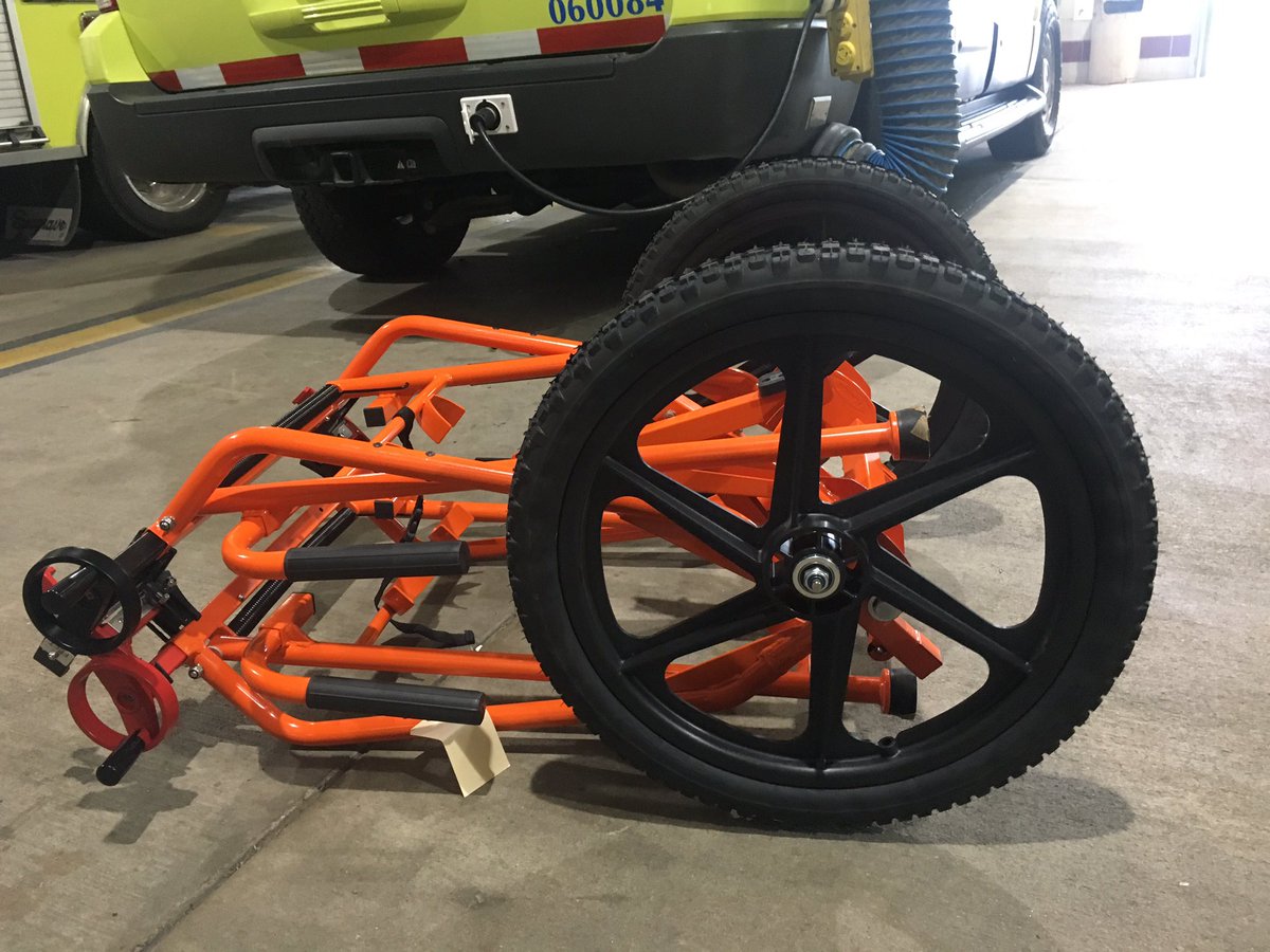 BobbyCorgi123's tweet photo. .@PhillyFireDept E78 uses Flamor EL3000 to quickly move victims to help. Can clamp spine board or litter. #ARFFhappens #EPEX2017 https://t.co/rEBE83n9LE
