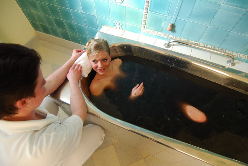 Czech_Spa's tweet photo. #Peatmud #spa programs to #relax, #rejuvenate the whole body, release # stress & treat chronic diseases https://t.co/G9D8TxtGtv #Czechia https://t.co/JijaADL2T4