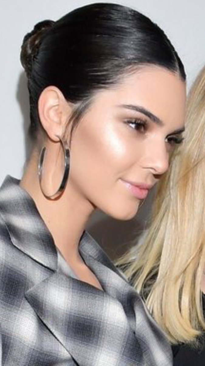peperopez's tweet photo. MISS Kendall Jenner TOP ! ! 🇺🇸W https://t.co/D0GBW68KIz