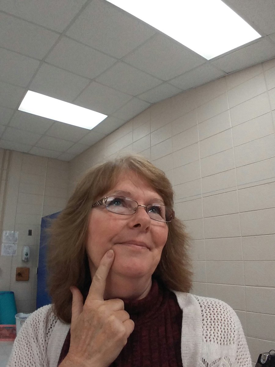 SkoogwSkoog's tweet photo. Working the brain at Teacher Academy. #TAkickoff #bcsteacheracademy2017 https://t.co/ZgeXOAfy3Y