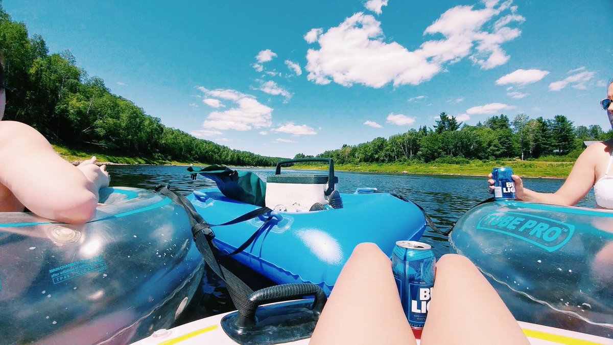 maplewanders's tweet photo. Gallan's Miramichi River #tubing #summer #exploremoncton #exploreNB #NB411 #monctonnb #noiseNB #newbrunswickcanada https://t.co/ncQkwOFeHk