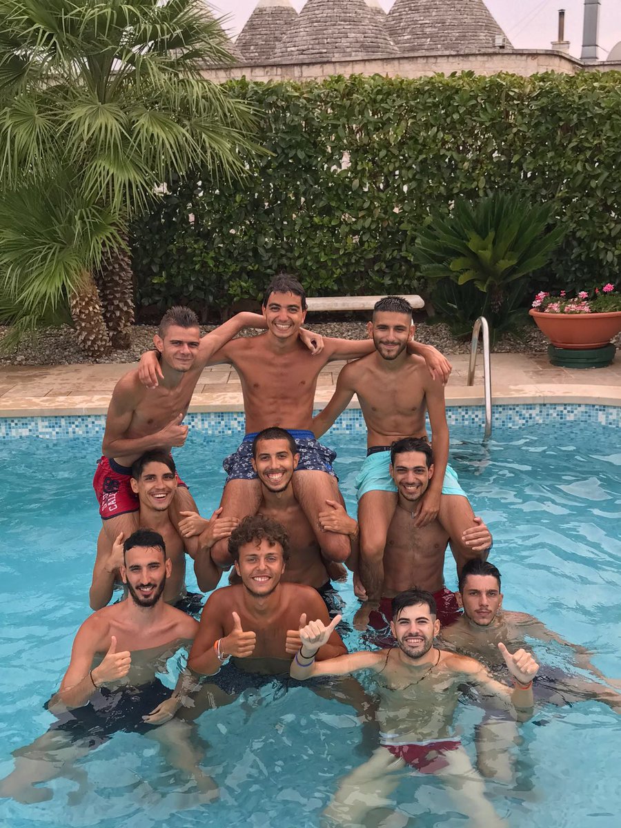 campuseverest's tweet photo. Questa banda di scalatori dal 2015 non ha mai smesso di raggiungere Giovinazzo per #everest017 #summereverest017 @figbrindisi 🇮🇹🇮🇹🇮🇹 https://t.co/AndUDrdHbY