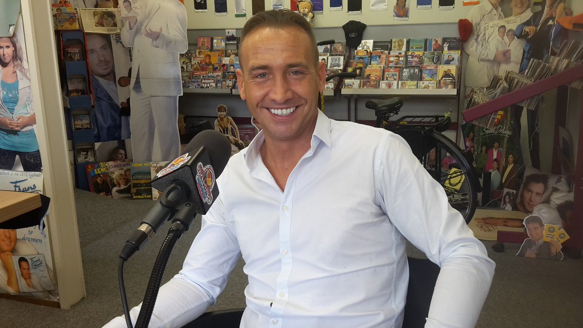 Tony van Boxtel was vanmiddag in de studio. Een uurlang veel gezelligheid en zijn hits! @Tonyvboxtel <a href="/NRGY_Music/">NRGY Music</a> bedankt.