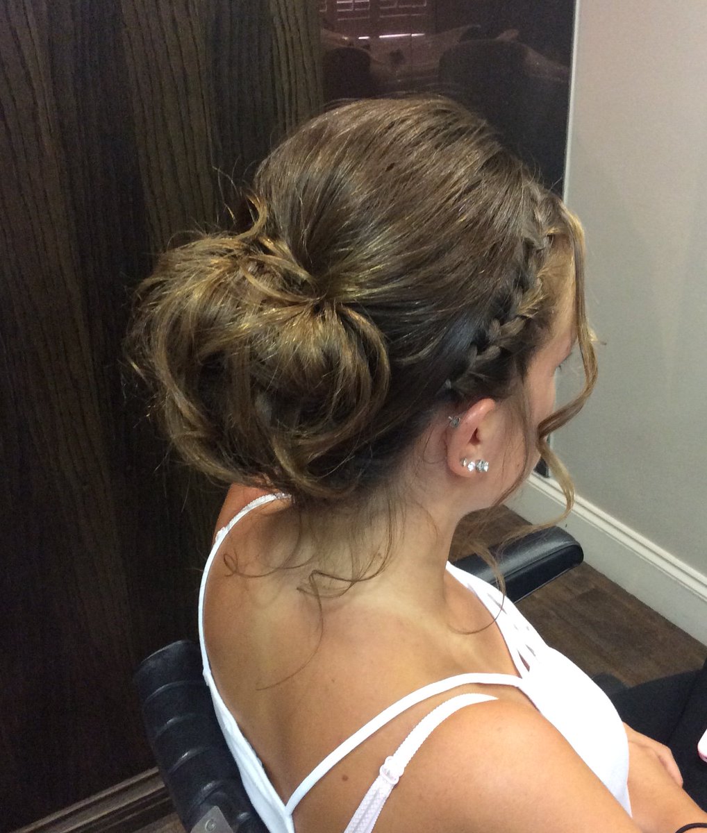 M_salons's tweet photo. Hair by Zoe #msalons https://t.co/Jh2UmsEYX7