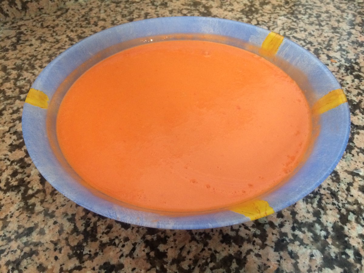 Pinkschoolgirl's tweet photo. ¿Queréis saber como preparar un delicioso #Gazpacho #Andaluz ? https://t.co/KHDciYOwvp https://t.co/TpwgVYwTmJ