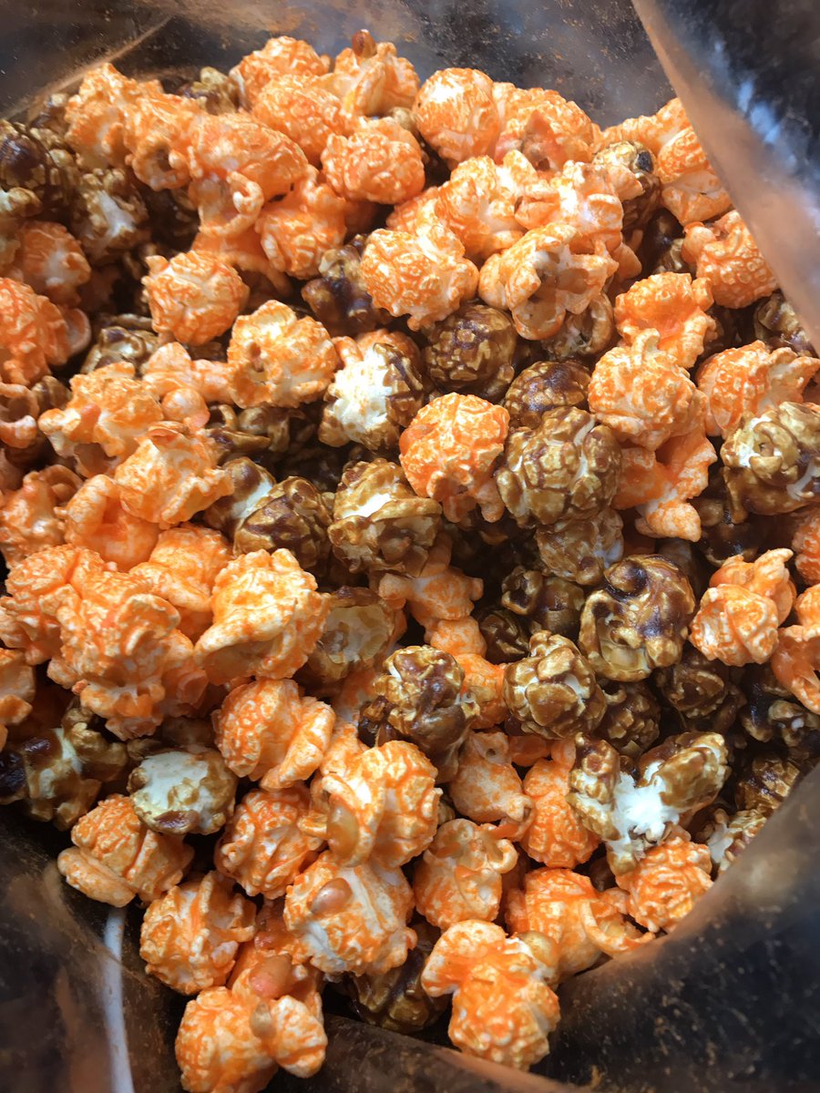 ipopgourmet's tweet photo. Cheddat caramel mix, sooo good! @ipopgourmet #MondayMorning #TampaBay #delicious https://t.co/fnTyAaZdRb