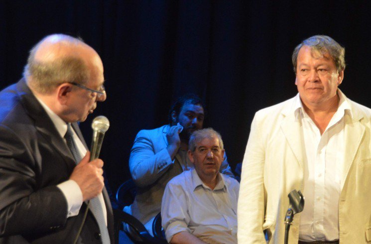 Hoy viene Vidal a MDP. Traerá a TOTY FLORES? Porque durante los 4 meses que fue ÑOQUI de Arroyo como Sec de Prod. No vino nunca a la ciudad😠