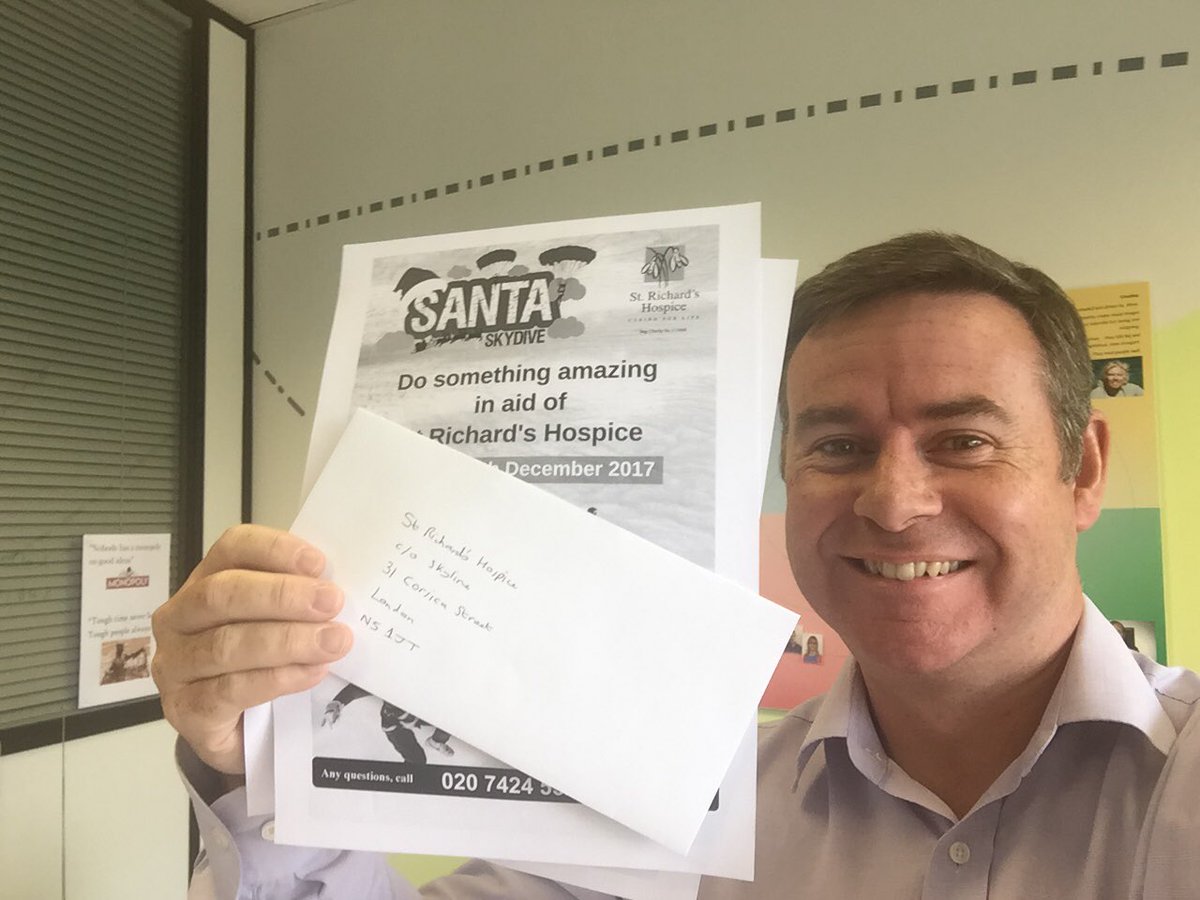 Just filled in the application form for <a href="/StRichardsHosp/">St Richard's Hospice</a> Santa skydive. Are you up for it too!? #worldclassworcs #Worcestershirehour