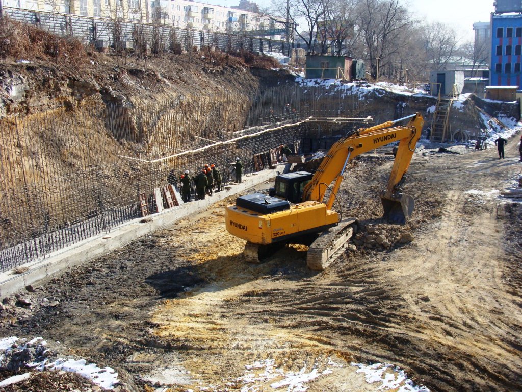 KeloStroy's tweet photo. Так начинаются все стройки :) Кругом грязь и никакой эстетики https://t.co/jD2OvscUaR