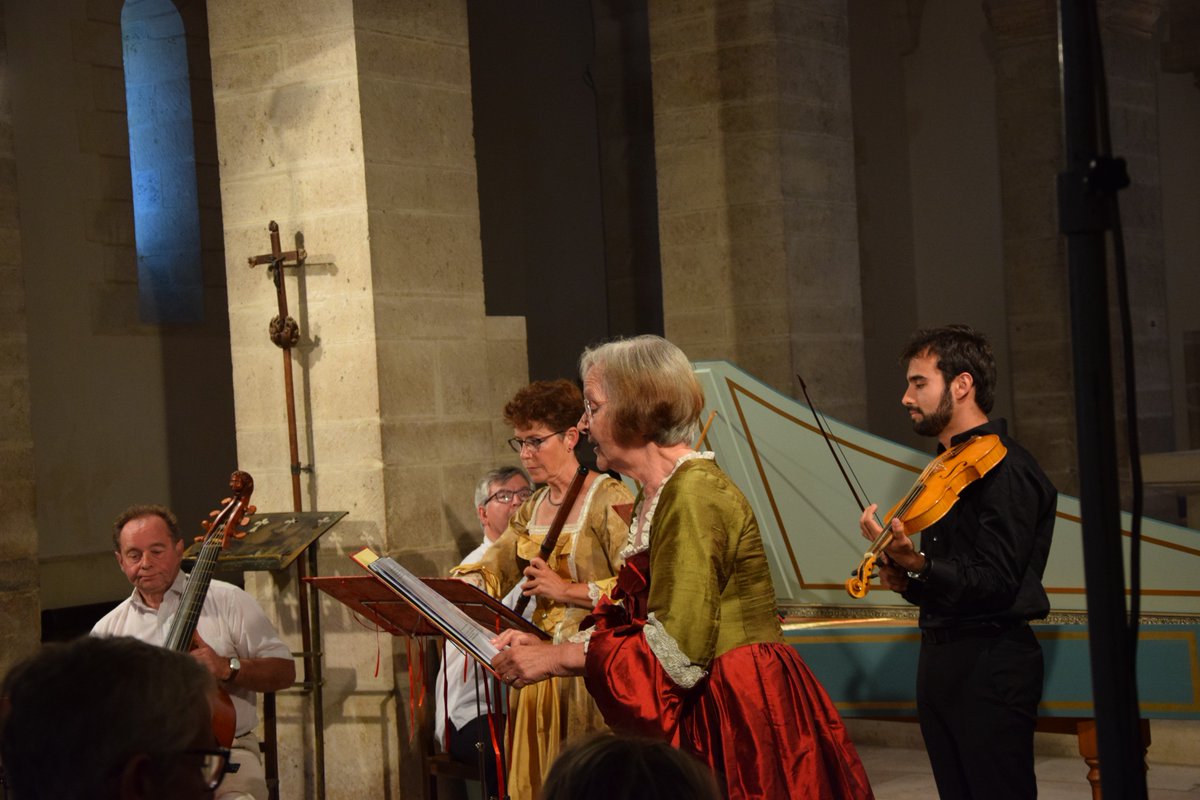 OtSully's tweet photo. Près de 100 pers. pour le concert de la Bel'Ebat hier soir à l'oratoire de Germigny-des-Prés. 
Merci à tous pour votre fidélité.
#ValdeSully https://t.co/qQCJh4py4q