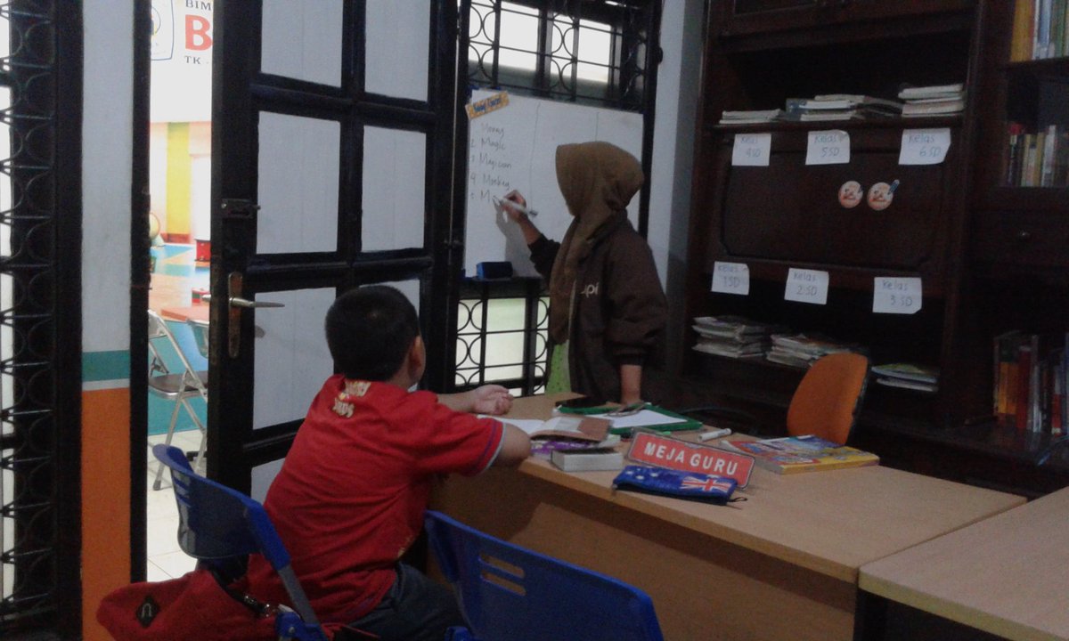 BimbelBATASA's tweet photo. Les privat di #Bandung #Cicaheum #Cikadut #Cigending #Ujungberung #LesPrivatMatematika #Kimia #Biologi #InfoBdg
WA. 085720057019 (Kak Sella) https://t.co/8FgTidPvkI