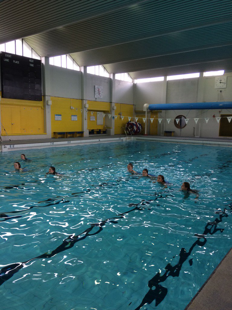 davies20256110's tweet photo. Some ptc /dtc girls doing aqua jog #water recovery # s&amp;c@WelshNetball 🏃🏽🏊🏼🏀 https://t.co/8VYUY8AbJB