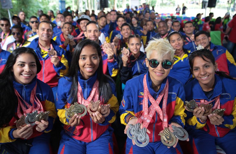 ConElMazoDando's tweet photo. Incremento para deportistas: Esto cobrarán atletas, entrenadores y retirados https://t.co/KmtDpEOvCP #6Ago https://t.co/ha8CRfVo6a