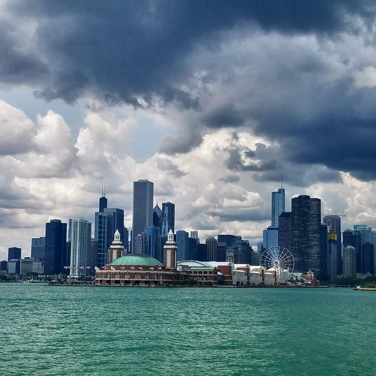 katebertrand's tweet photo. And the rain held off... #Chicago #SummerSunday https://t.co/AXq3AFTUmK