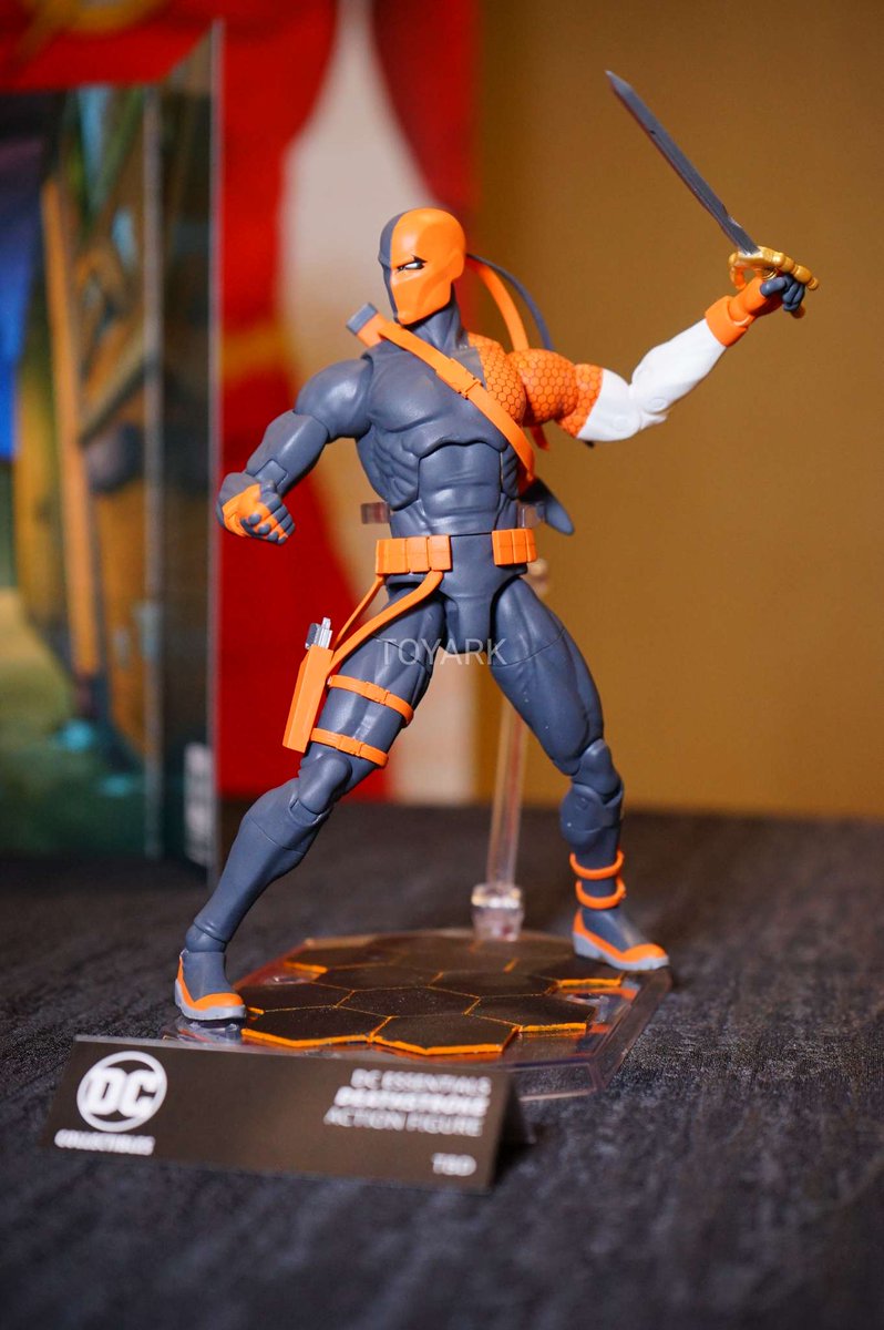 dc essentials deathstroke