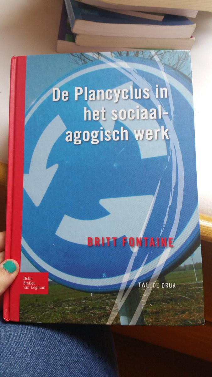 Hof_IM's tweet photo. #Schoolboeken te koop #sph #mwd #socialwork #saxion https://t.co/8HRCKUdxZr