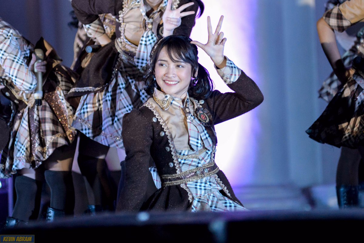 ridermerah's tweet photo. Kinal @kinalJKT48 at 4th Asean Literary Fest @ Fatahillah Square (06-08-2017)

#ALF2017 https://t.co/FNEdi5FWfN