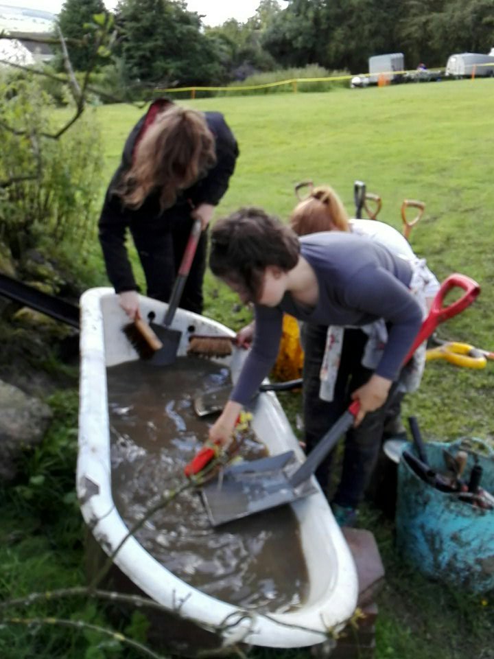RaikeswoodCamp's tweet photo. #washinguptime @UpperWharfedale @skiptonpow @CravenFWW @ https://t.co/Lr7HZnFnuV
