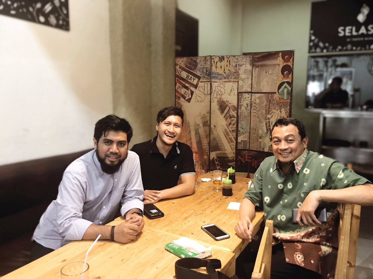 Arie untung tweet media