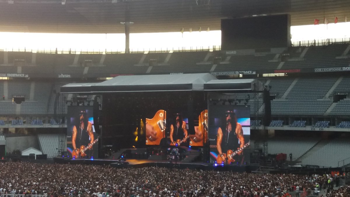 mxsacre's tweet photo. Hoy hace 1 mes del mejor día de mi vida. 🔫🌹 #GNRInParis https://t.co/ACVT1xl3f0