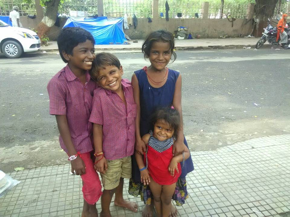 BHUPENNDER's tweet image. Kar Kai dekho aaccha lagta Hai...Kabhi kabhi dusare Kai liye bhi kuch kar lo aacha nahi bahut aacha lagta hai.. :)