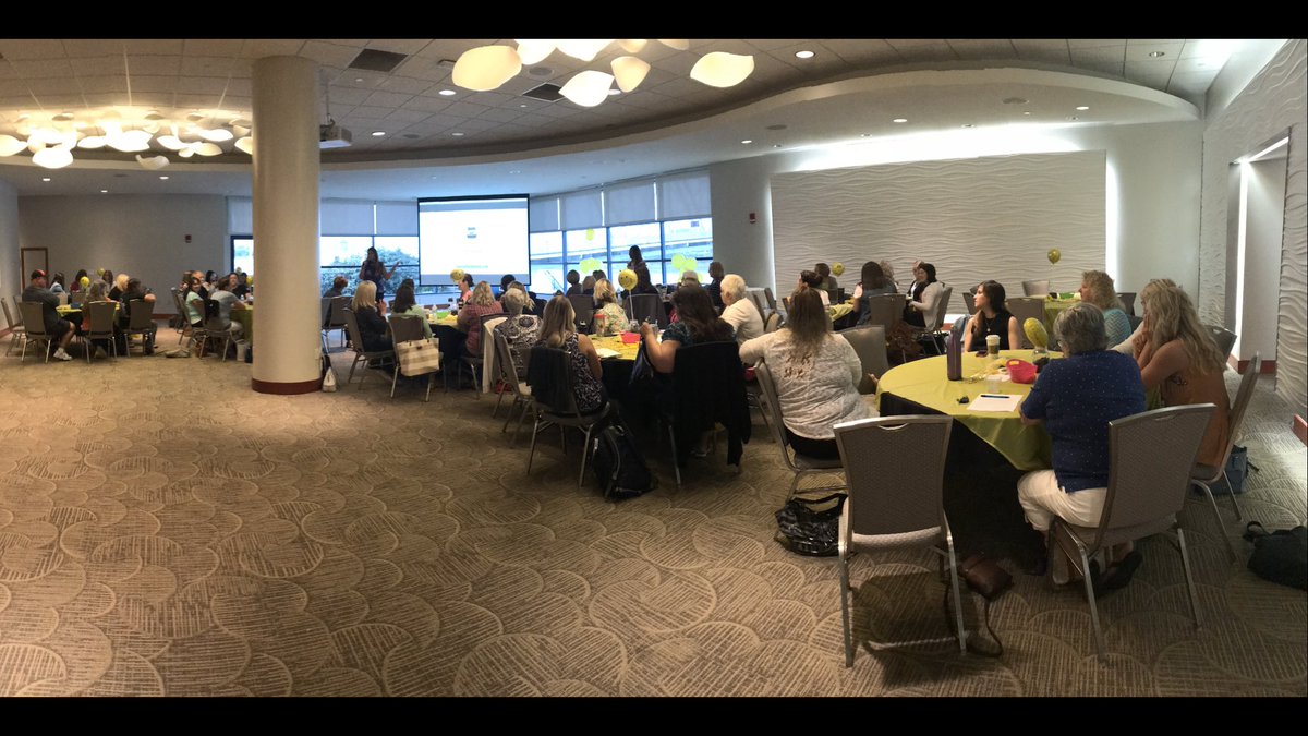 RLohmoeller's tweet image. #summerselfiechallenge #pdlearning #TMGenius