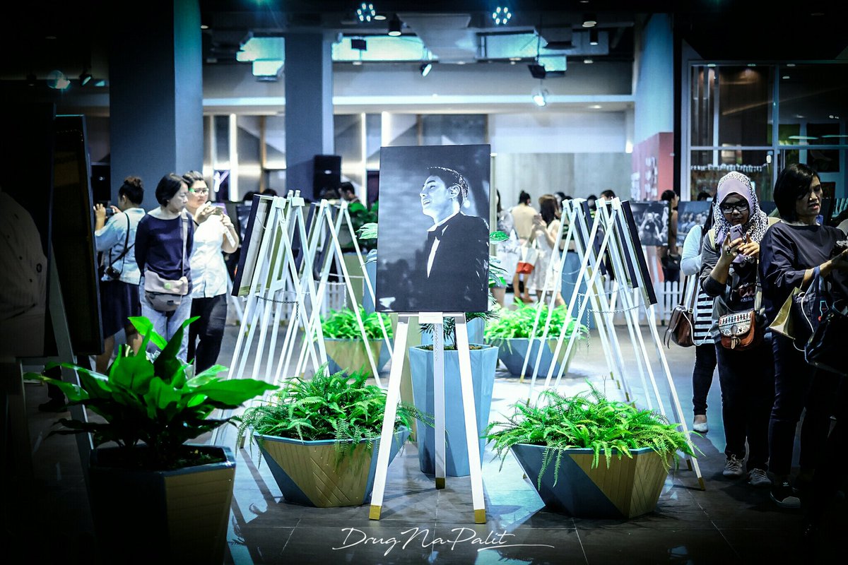 drug_na_palit's tweet photo. พลังของคนรักผลิต งานดี มีพลัง น้ำตาจะไหล เฮียเห็นมั้ยคะ @peckpalit #เป๊กผลิตโชค #palitgallery #WalkOnAirWithPalit #DrugPixx https://t.co/LDRQyRegiS