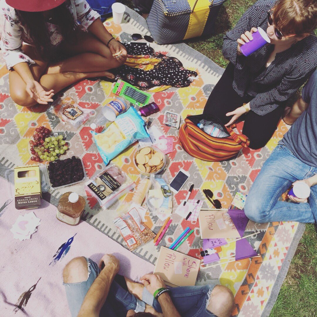 anaclaraotoni's tweet photo. Find your #tribe. #trypillow #picnic #sextech #sf #sanfrancisco #california #startup #pillowplay https://t.co/0oxTrbPdtU