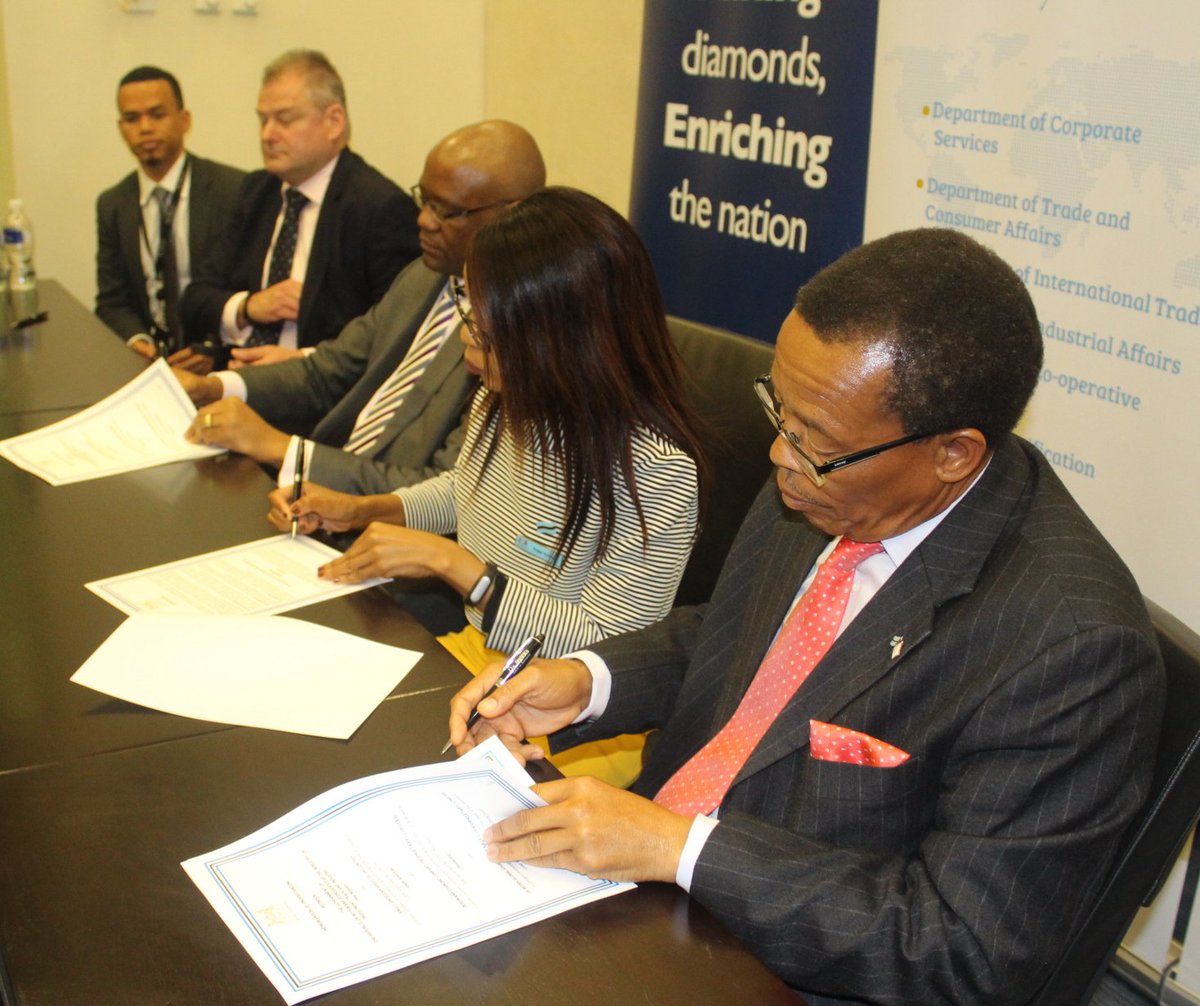 BWGovernment's tweet photo. The Botswana Govt today signed a #MoU w/ @AngloAmerican, @Debswana &amp; @debeersgroup to underpin the continued expansion of the #Tokafala prog https://t.co/7lfrtQwWtm