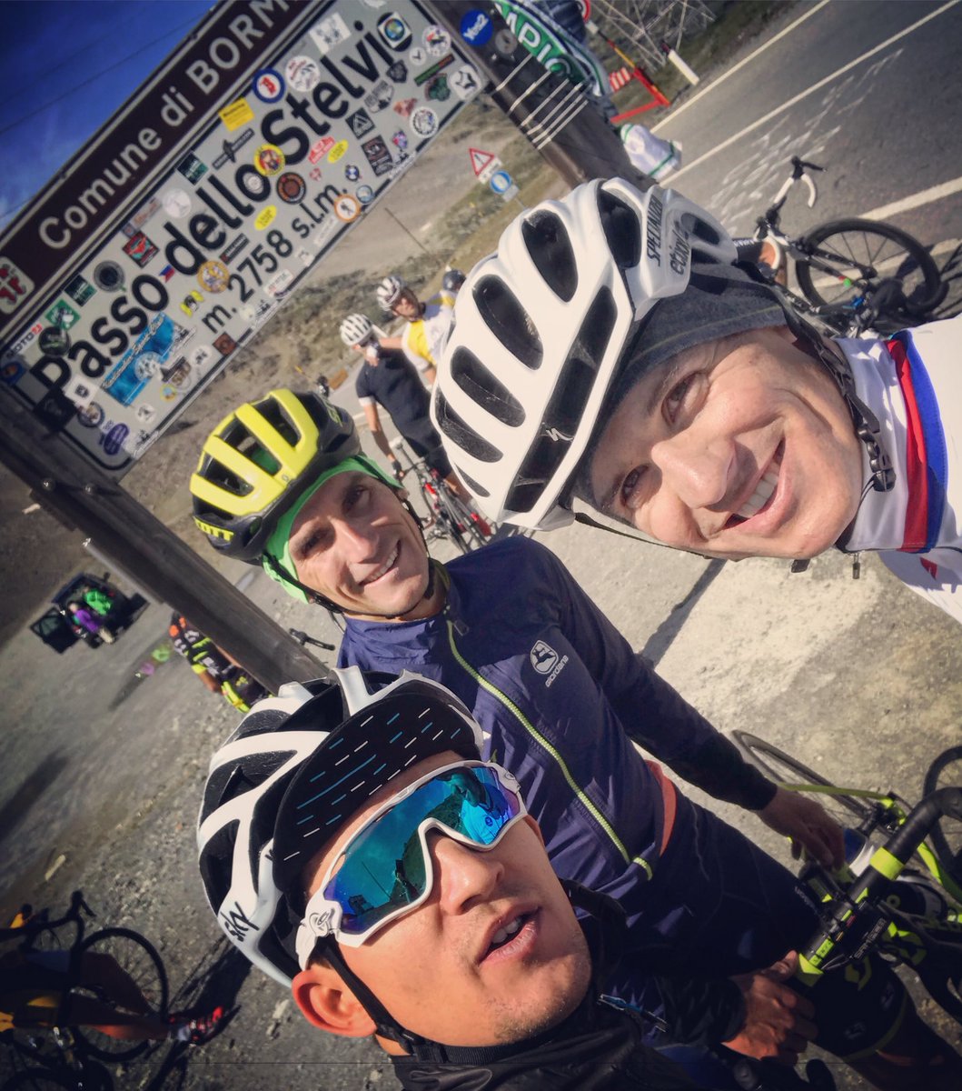 kwiato's tweet photo. Compulsory selfie with @zdenekstybar &amp; @Roman86_K on the top of #passodellostelvio 👌😁 https://t.co/3LOVVyJhQl