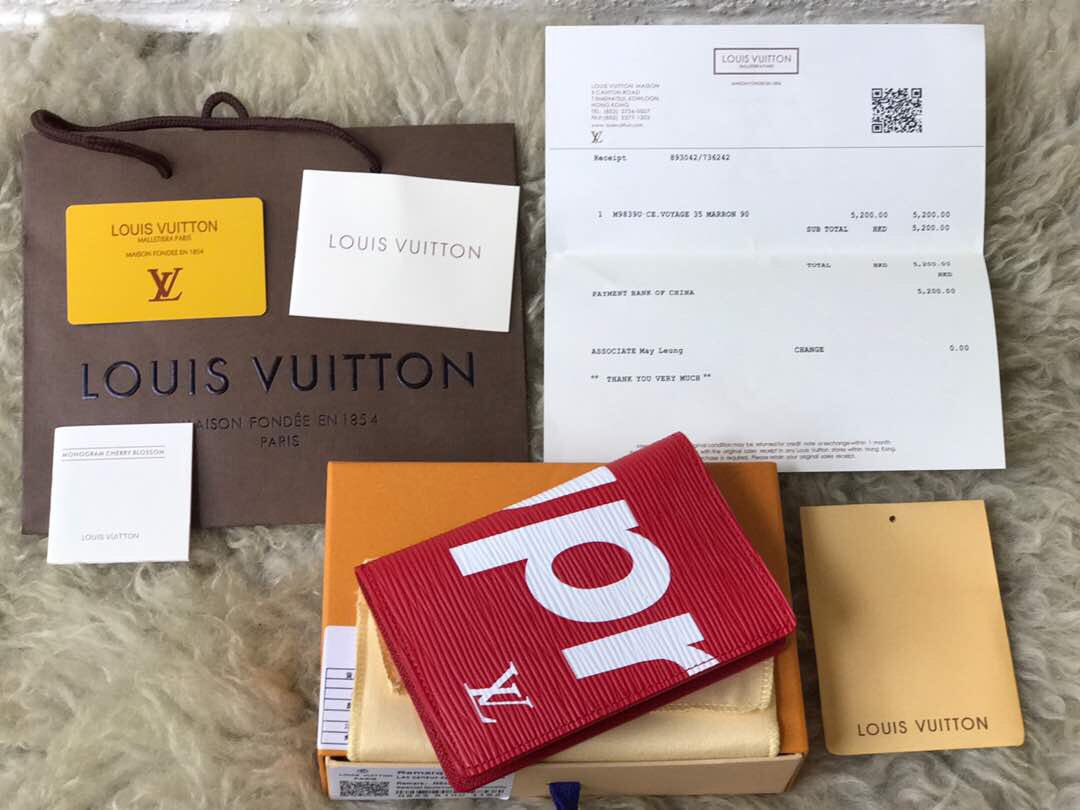 Darryl Ezreen on X: Supreme X Louis Vuitton Passport Holder. Comes with  the complete set of everything you see in the picture. MYR 150 including  postage!  / X
