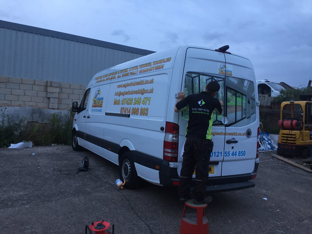 IllusionPrints's tweet photo. A very happy customer with his customised business van signage #CustomisedPrint #branding #IllusionPrint #PrintinUK #PrintingService https://t.co/Vjl6lin6YS