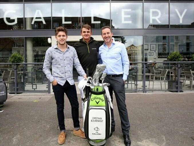 nhbrtour's tweet photo. ��| Niall e a equipe da @modestgolf no @gallerybelfast, hoje. https://t.co/MrWpThYTWE