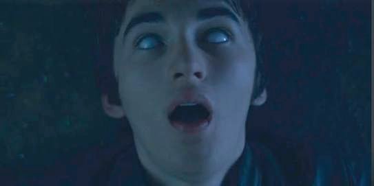 Guess who has already seen all of season 7 and 8 of 
Game of Thrones 

#GoTS7