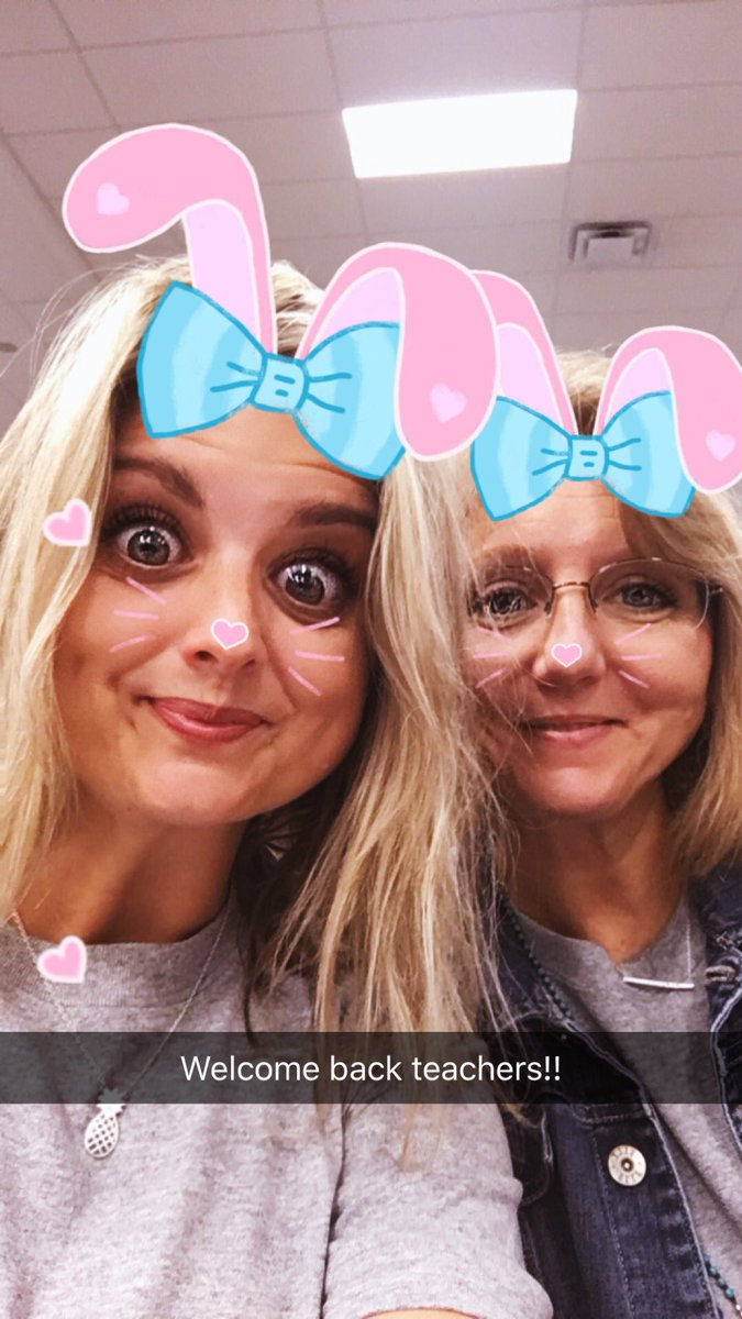 suncruiser08's tweet photo. Welcome back teachers and staff!!! @LampasasTCE @LampasasISD @ramsey_lori #greatyear #convocationtime https://t.co/qrI9x7sLTY
