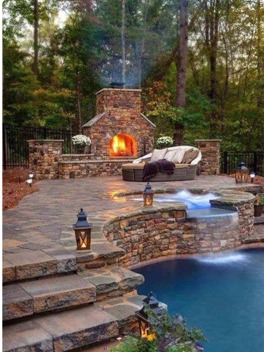 Happy Monday! Some landscape design inspiration to kick off the start of the week! #landscapelove #designinspo