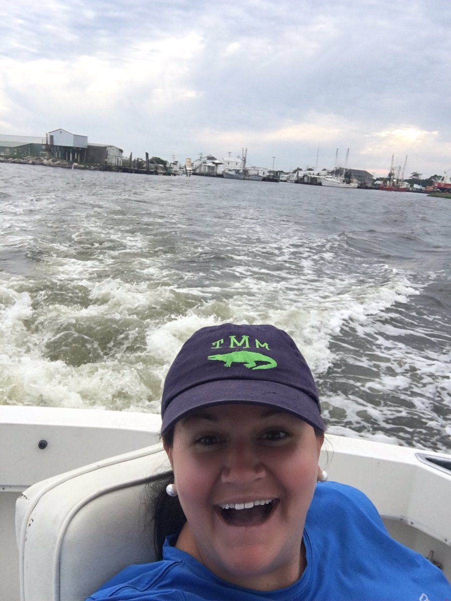 MeekinsTess's tweet photo. #NHESummerSelfie I'm on a boat! https://t.co/Ik0b50CnEU