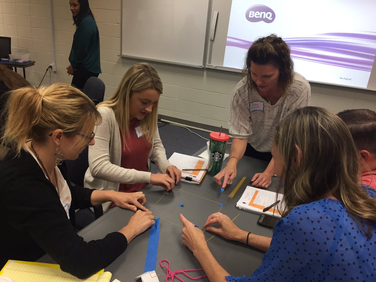 ManciniJen's tweet photo. New Teacher Induction has begun at 161! #marshmallowchallenge #d161learns #teambuilding https://t.co/PaRclgqMJA